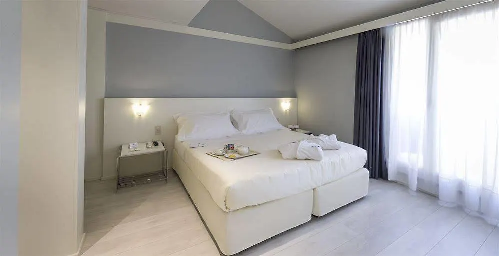 Versilia Holidays Hotel Forte dei Marmi
