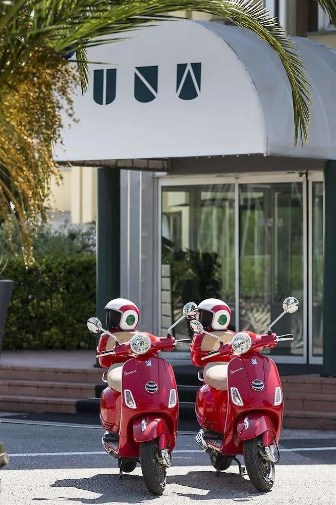 Versilia Holidays Hotel Forte dei Marmi