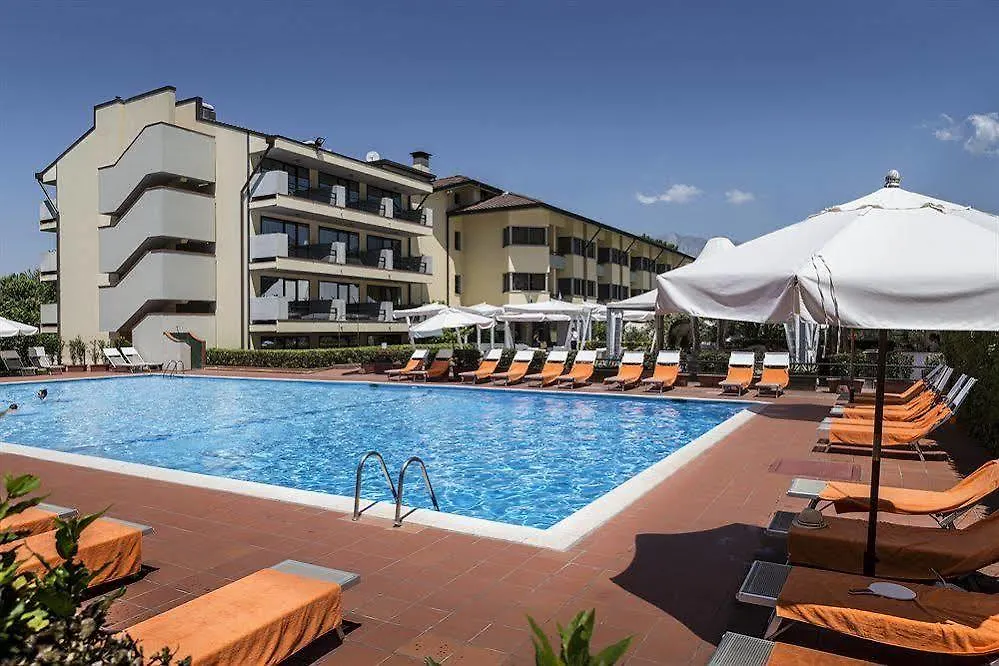 Versilia Holidays Hotel Forte dei Marmi Italy